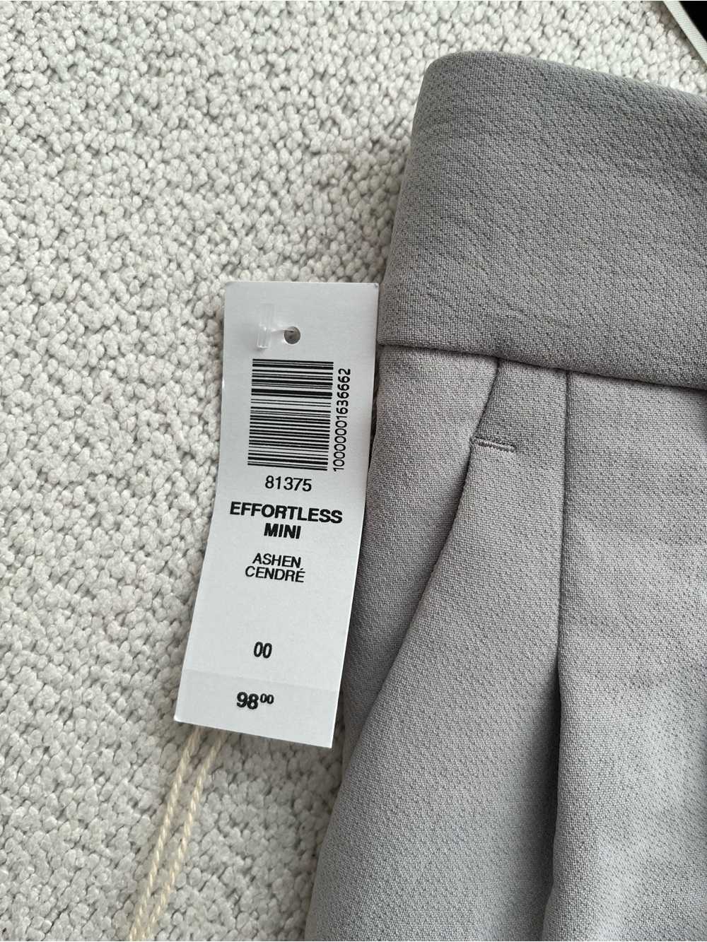 NWT Aritzia Effortless Mini Short - Picture 2 of 3
